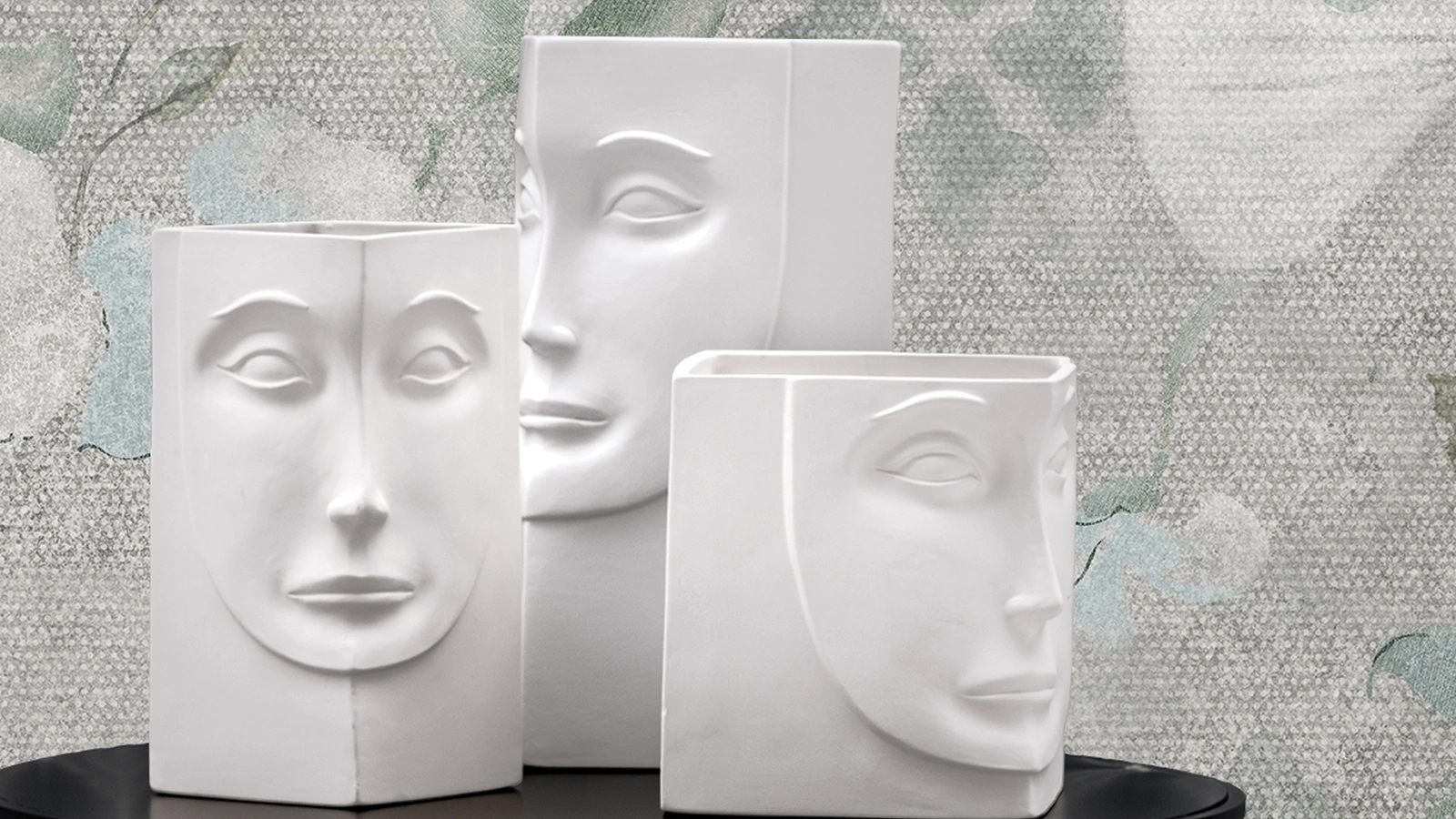 Vaso in ceramica con viso Ginevra & Artù di Adriani e Rossi