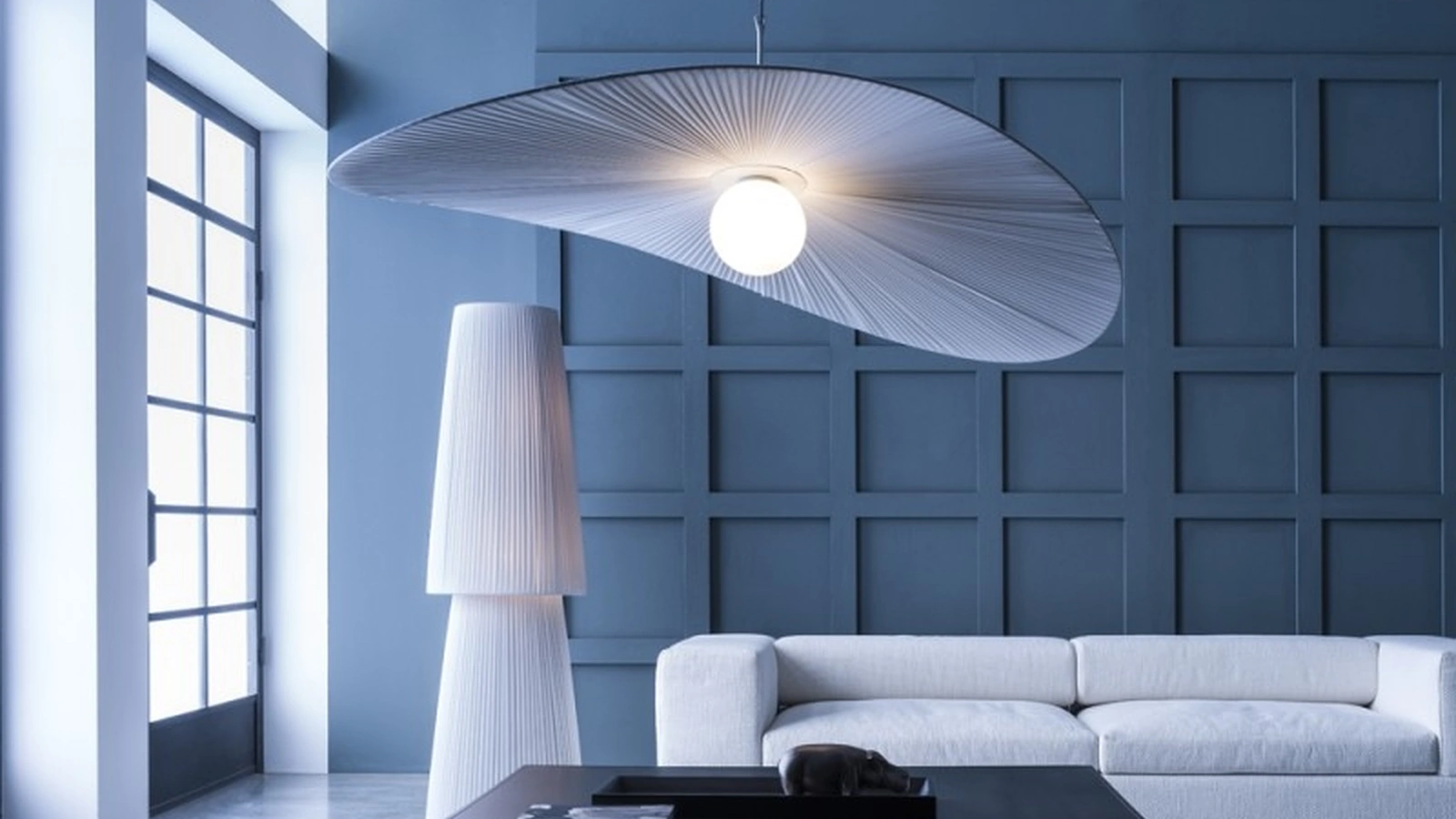 Tavolino basso in metallo verniciato color antracite Square di Adriani e Rossi