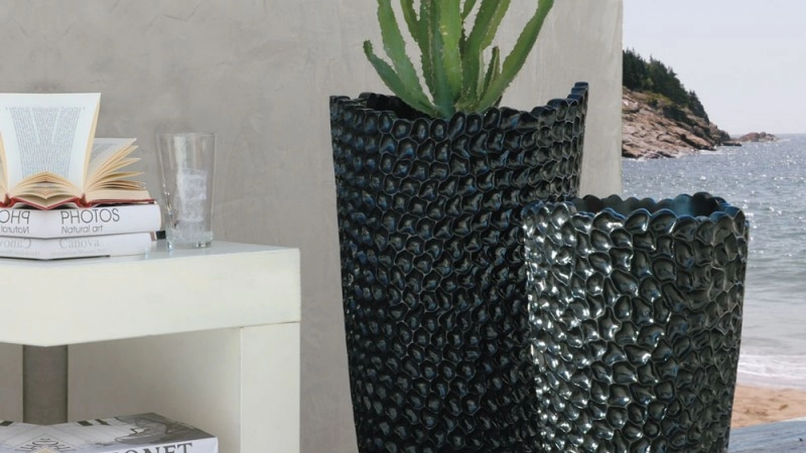 Vaso Nido a nido d'ape in ceramica smaltata lucida di Adriani e Rossi