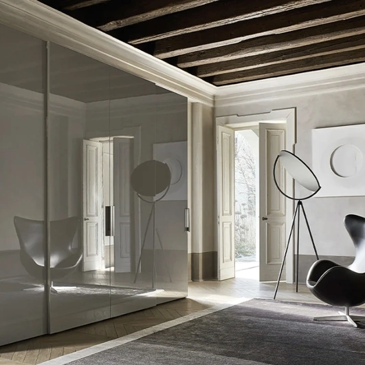 Armadio Anta Liscia in laccato lucido Ardesia con maniglia Mia di Sangiacomo