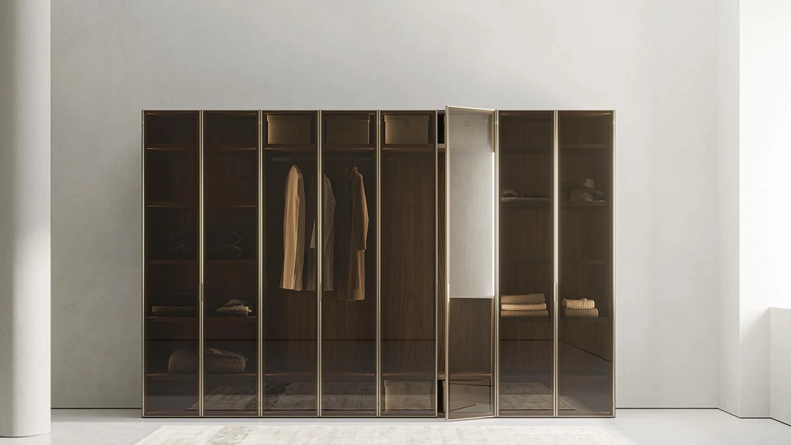 Armadio Pure con ante battenti in vetro di Alf Da Frè