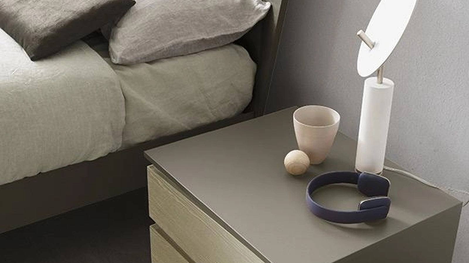 Comodino Line in Frassino di Mobilgam