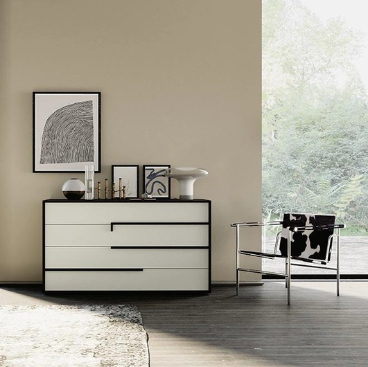 Comò York in laccato opaco di Mobilgam