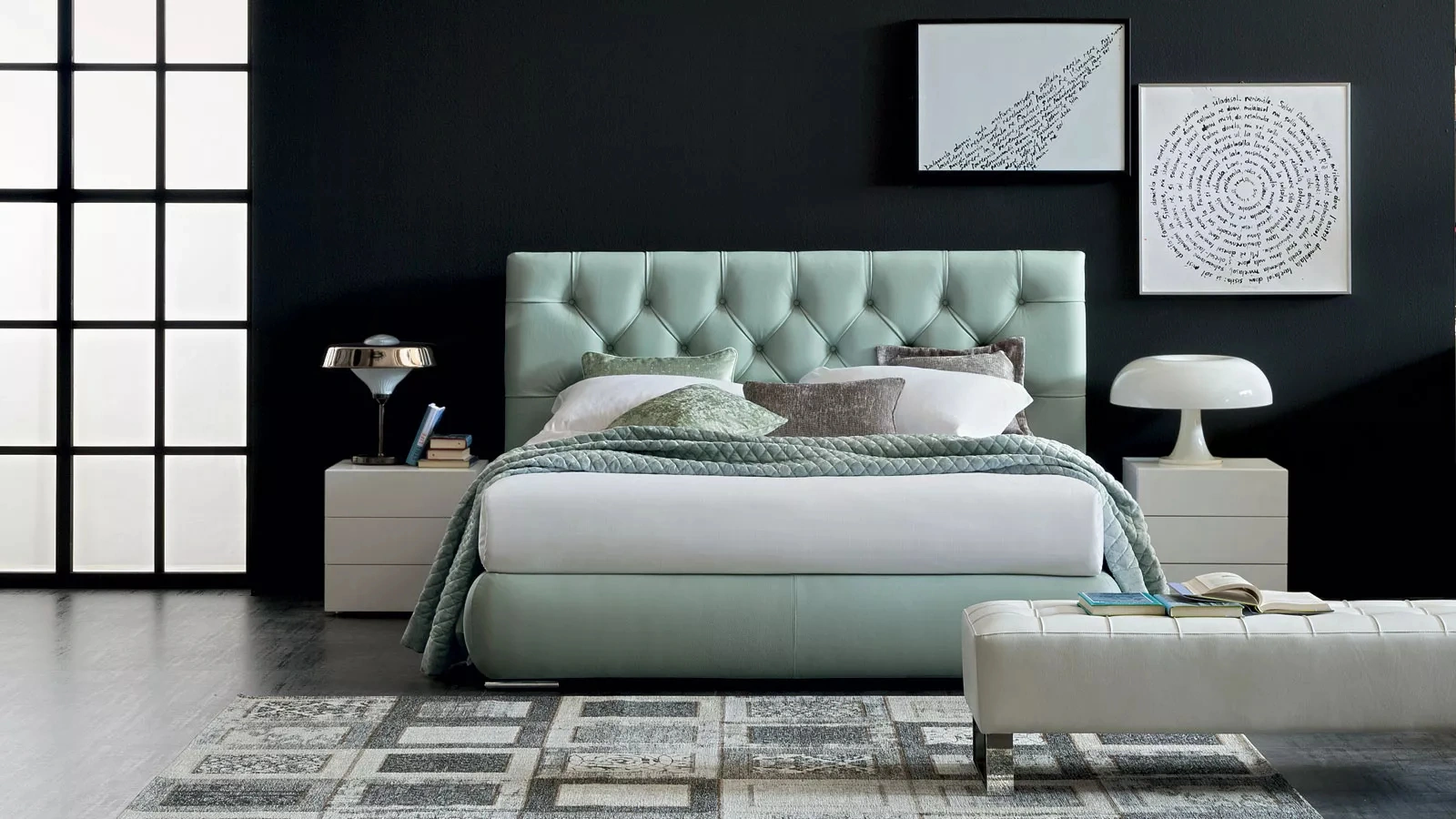 Letto in pelle Jubilee con box contenitore di Oggioni