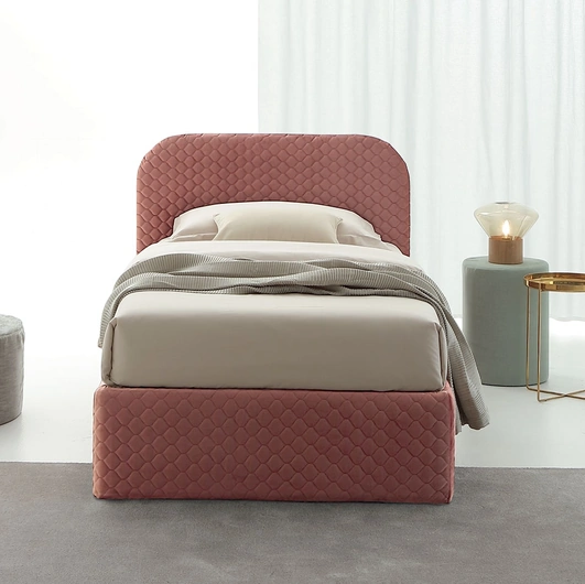 Letto Singolo in tessuto trapuntato con testiera arrotondata ai lati Golf 602A di Oggioni