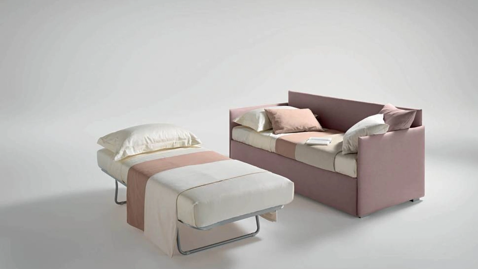 Twice Divano in tessuto imbottito con letto estraibile di Bside