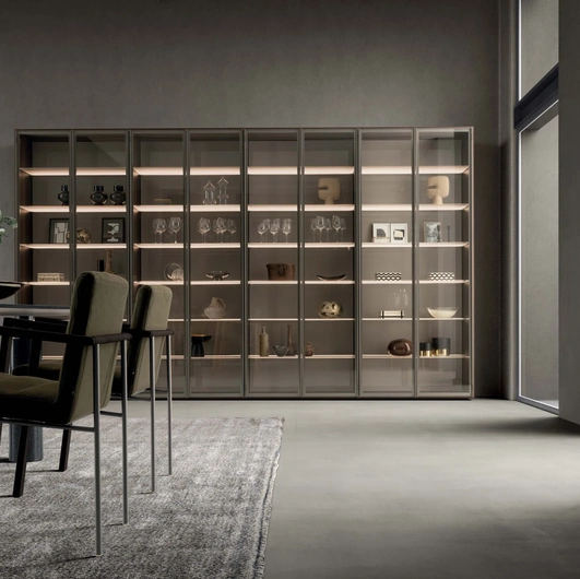 Libreria Pari & Dispari 11 con ante in vetro trasparente di Presotto