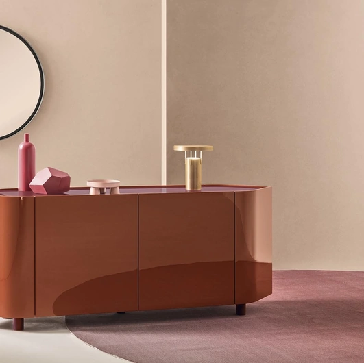 Madia Gioberg in laccato lucido Anfora di Alf Da Frè