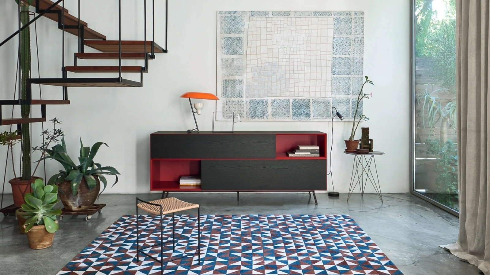 Madia Domino IN 2 11I in Rovere carbone e laccato Amarena di Sangiacomo