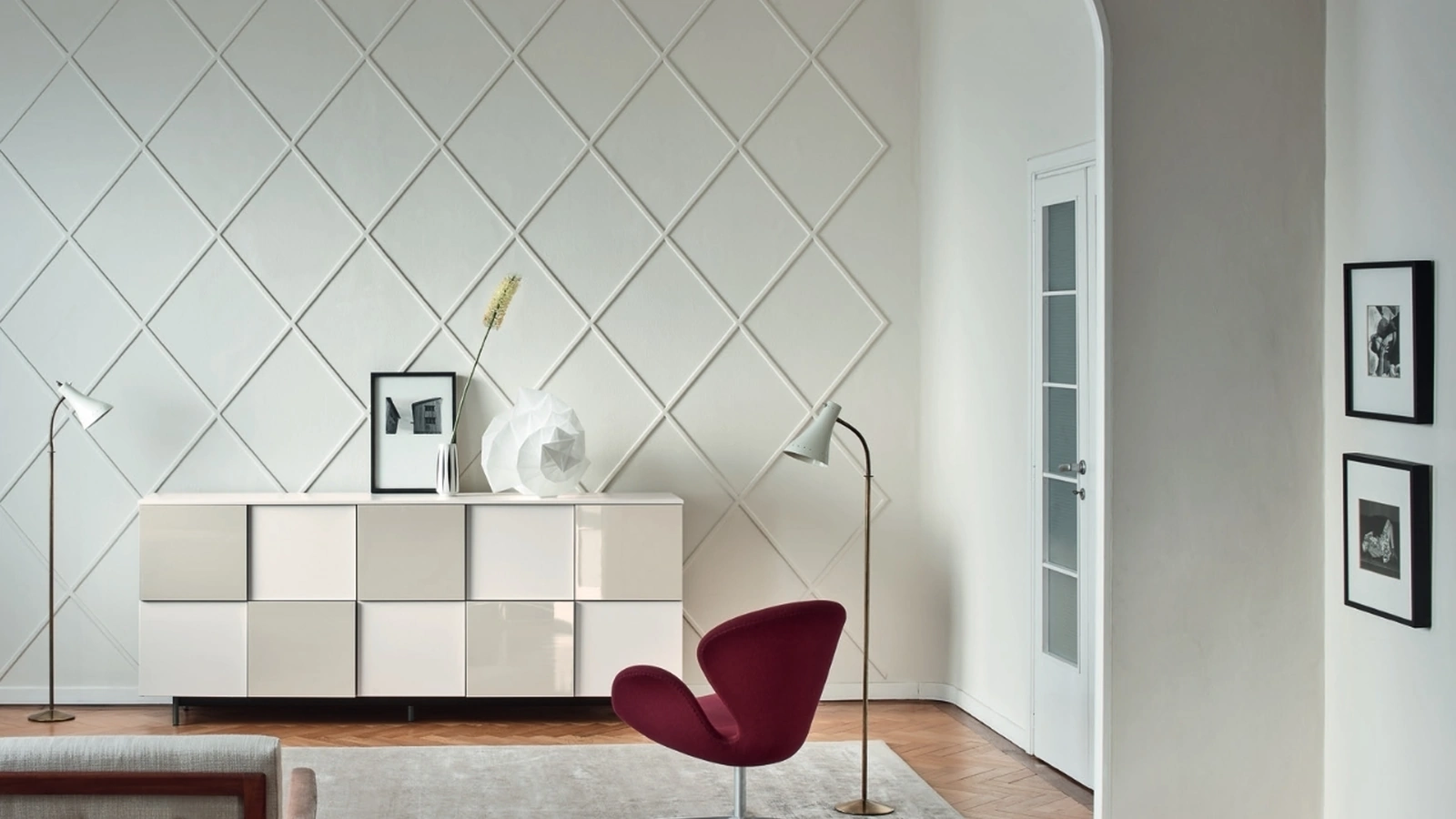 Madia Incontro 31 in laccato lucido di Sangiacomo