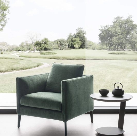 Poltrona Raffaello in tessuto di Presotto