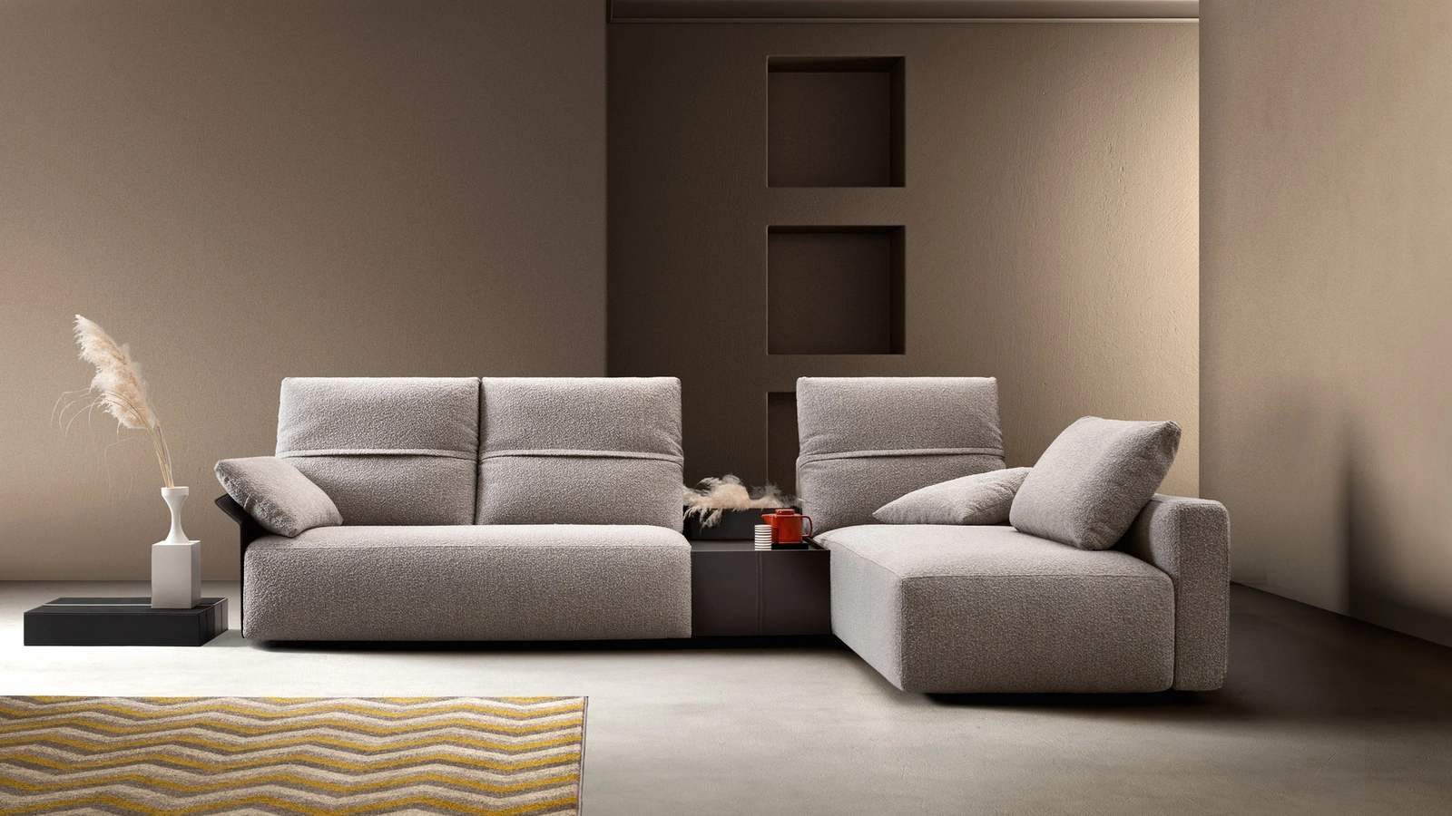 Divano Relax in tessuto con penisola Deep Real Hit di Samoa