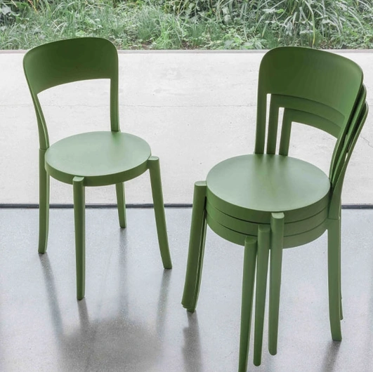 Sedia impilabile Lilly di Altacom