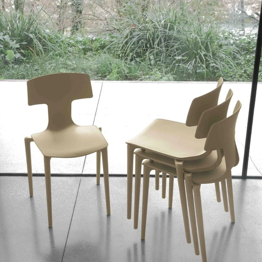 Sedia impilabile Nala di Altacom