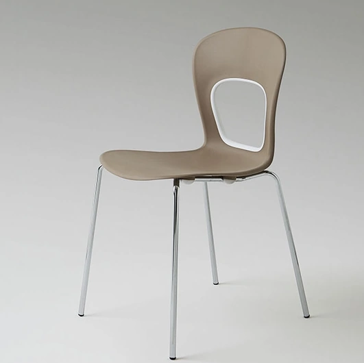 Sedia Blog in tecnopolimero con gambe in metallo di La Primavera