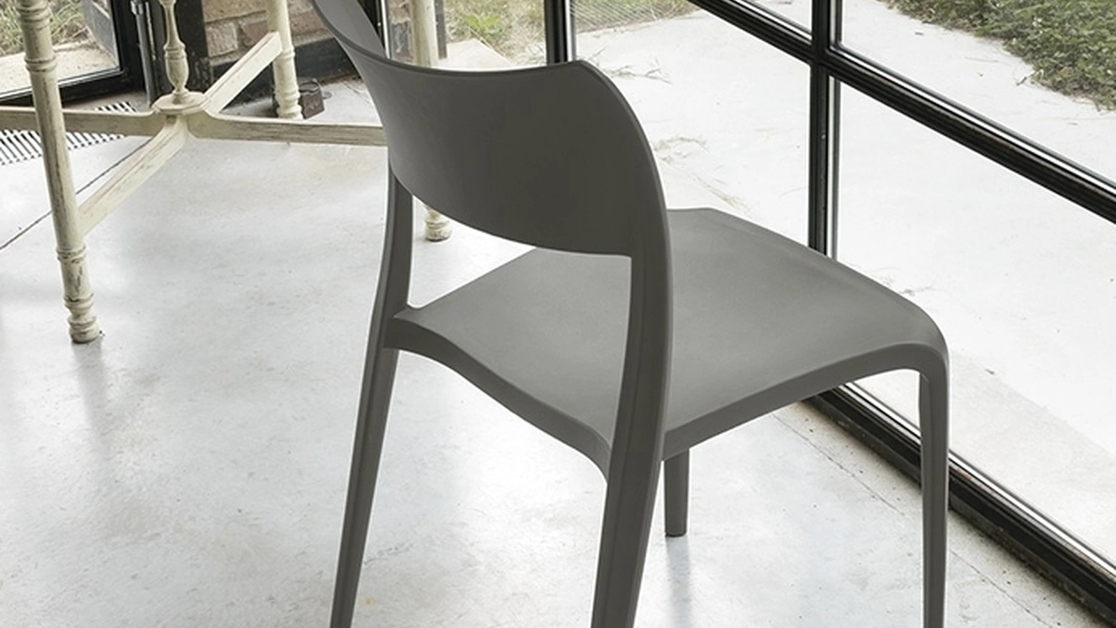 Sedia impilabile Cordoba di Target Point