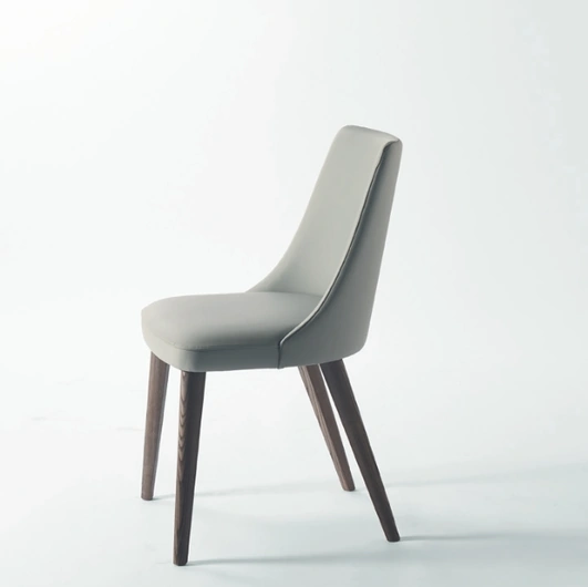 Sedia Eva in ecopelle di Sangiacomo