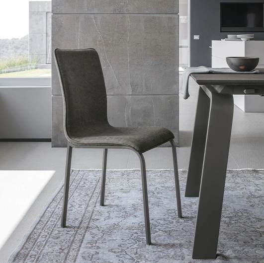 Sedia Glamour New di Target Point