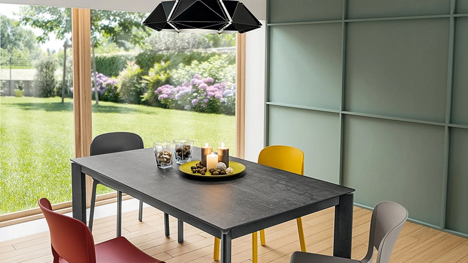 Tavolo Mario di La Primavera