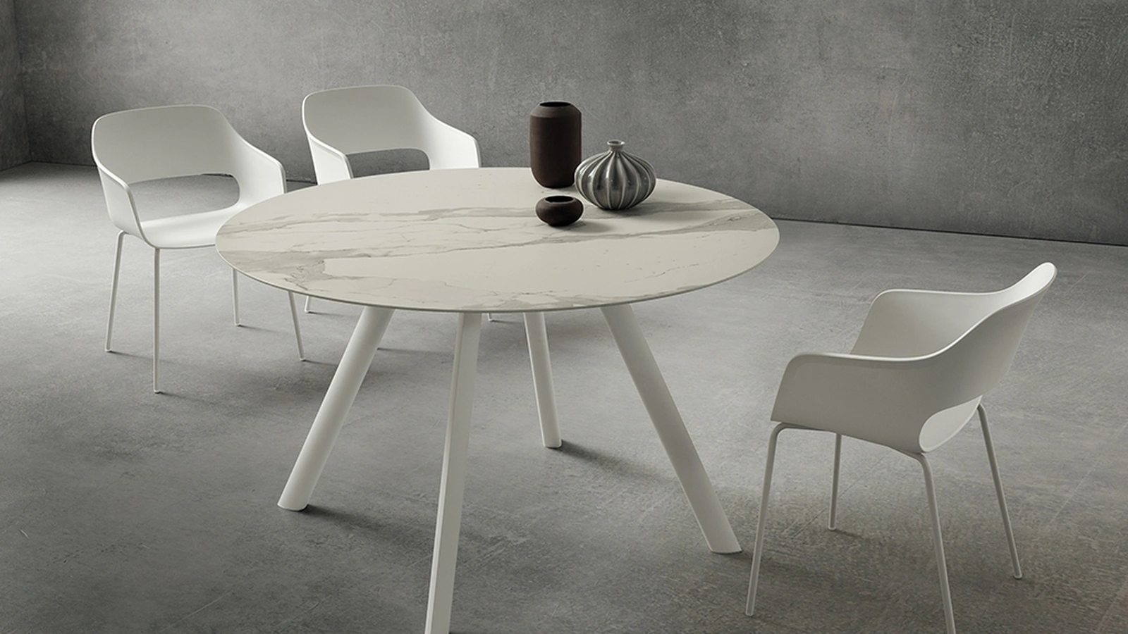 Tavolo Nicola in gres porcellanato con gambe in alluminio di La Primavera