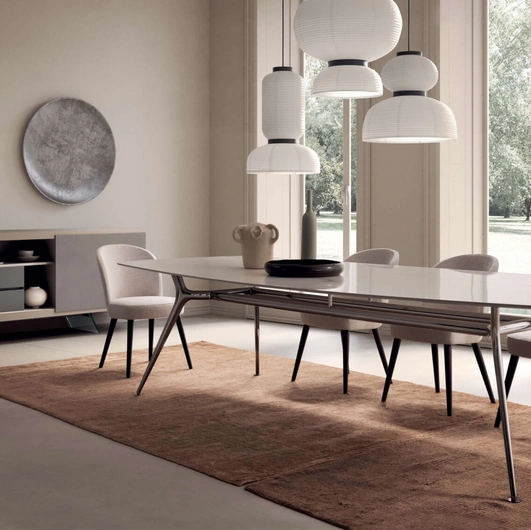 Tavolo P016 con top in ceramica di Presotto