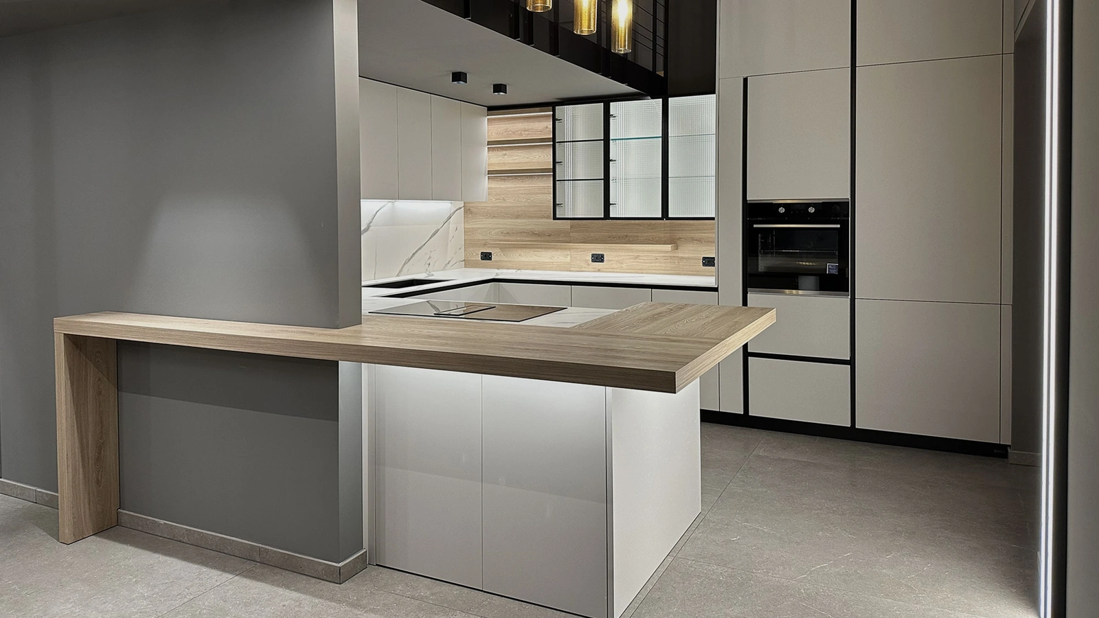 Cucina Moderna D23 in vetro laccato Bianco di Doimo Cucine