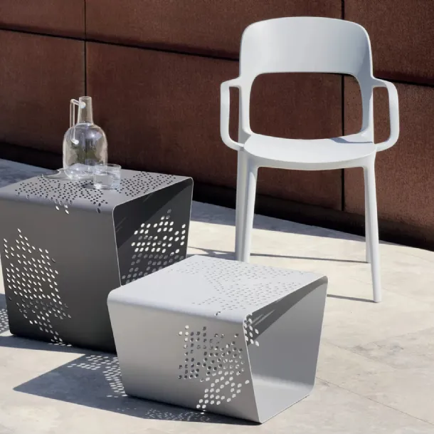 Sedia da giardino impilabile Eva Outdoor in polipropilene con struttura in acciaio laccato di Bontempi