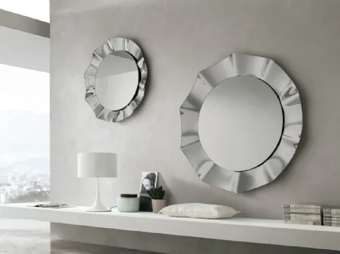 Specchio Osiride con cornice in vetro curvato di Target Point