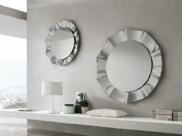 Specchio Osiride con cornice in vetro curvato di Target Point