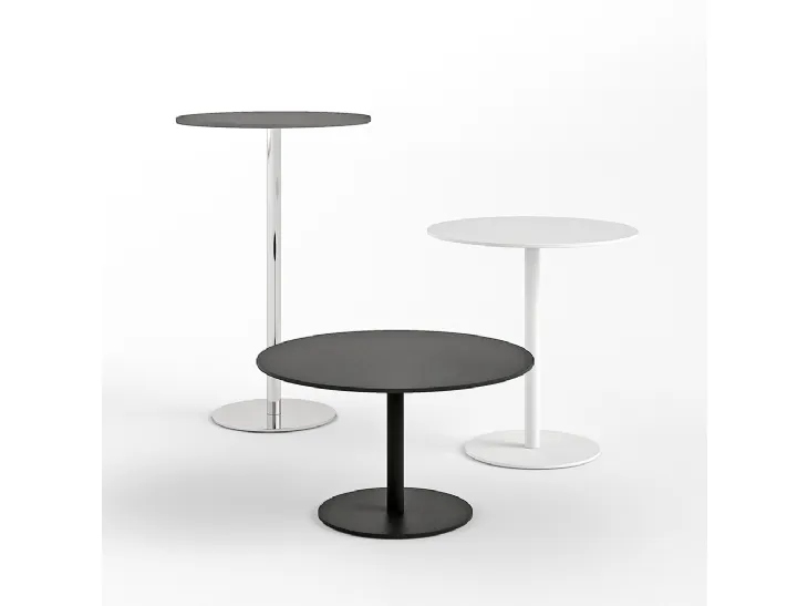 Tavolino Round con top in laminato e base in acciaio di Infiniti