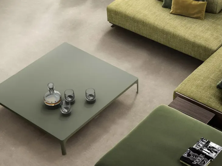 Tavolino minimal in metallo Spencer di Doimo Salotti