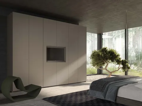 Armadio ad ante battenti Loft con kit tv di Voltan