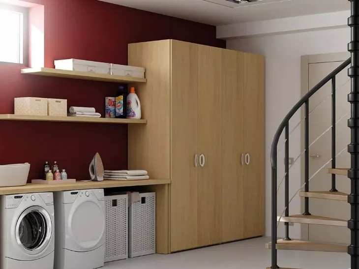 Armadio con ante battenti in laminato AM17 di Moretti Compact