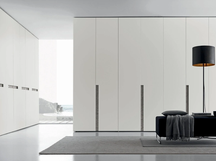 Armadio con ante battenti Alibi di Presotto