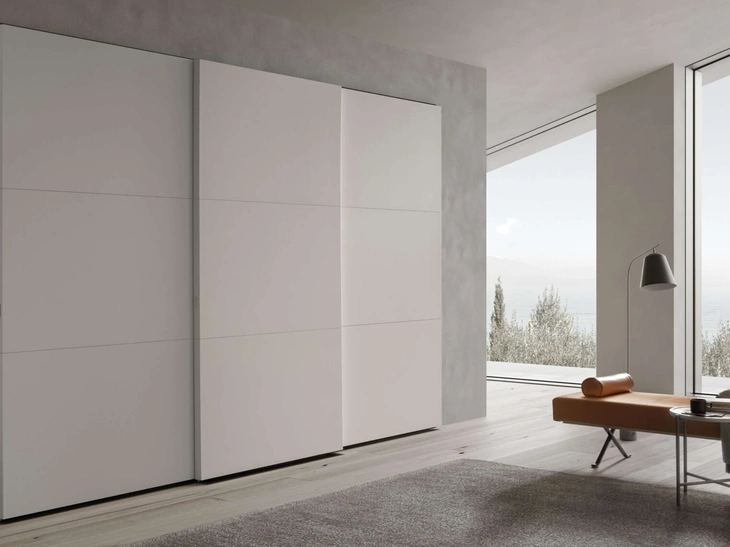 Armadio con ante scorrevoli Tris di Presotto