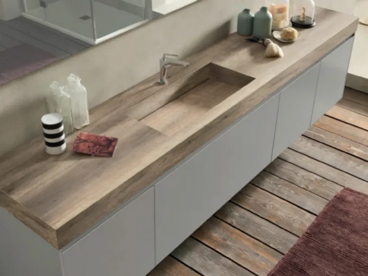 Mobile da Bagno sospeso M2 System C213 in laccato Grigio Luce opaco e top in HPL effetto legno di Rovere di Baxar