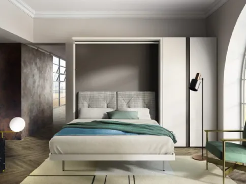 Sistema trasformabile Ambiente LGM Libreria con Letto a scomparsa vista aperto e Living Young System componibile 18 di Clei