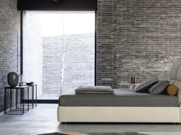 Letto in tessuto con testiera James di Twils