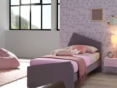 Letto singolo con testiera e pediera asimmetriche in laccato Mora SC110 di Moretti Compact