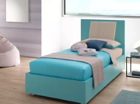 Letto con testiera SC115 in laccato Cielo con testiera Plane Ray con inserto in ecopelle di Moretti Compact