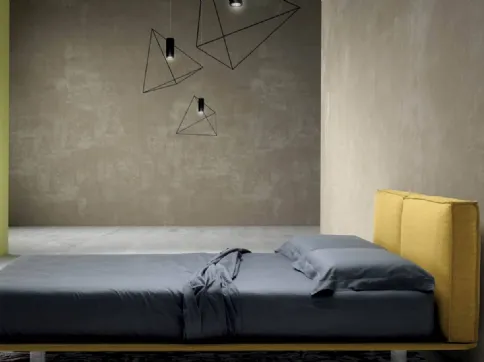 Letto in tessuto con testiera imbottita e piedini trasparenti Stylish di Bside