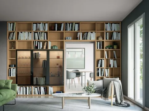 Libreria su misura Logic Collection 14 in rovere avana con ante in laccato ardesia opaco e vetro grigio trasparente di Morassutti