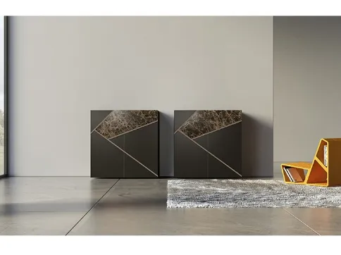 Madia Alta in laccato, ceramica e bronzo graffiato Comp 21 di Voltan