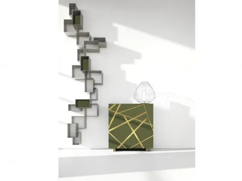 Madia in laccato opaco verde con inserti in bronzo graffiato Comp 26 di Voltan