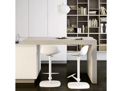 Sgabello Pure Loop Mini Updown in polipropilene con base in acciaio di Infiniti