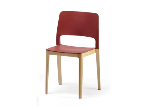Sedia in legno con seduta e schiena in poliuretano Settesusette Polyurethane di Infiniti