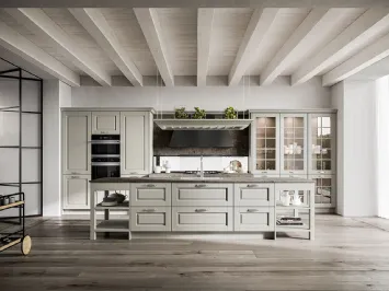 Cucina Classica con isola Asolo in legno di Frassino laccato Cuba a poro aperto e top in HPL di Arredo3