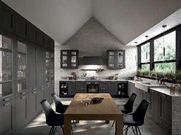 Cucina Classica angolare Gioiosa in legno di Frassino laccato Vulcano a poro aperto e top in Infinity Milan Stone, agglomerato di minerali compatto e impermeabile di Arredo3