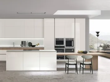 Cucina Moderna Aliant v02 in Vetro lucido Bianco Ice e Rovere Sahara con top in HPL Bianco di Stosa